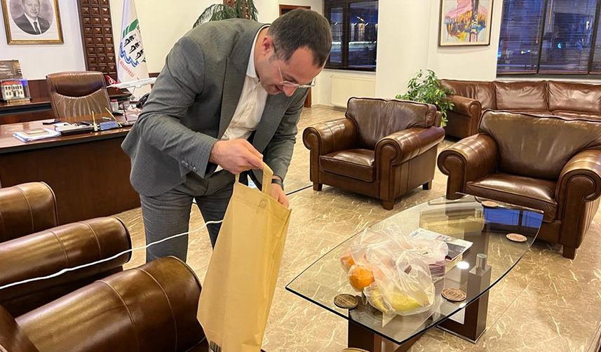 Başkan Ekim'e 'Kalandar' sürprizi