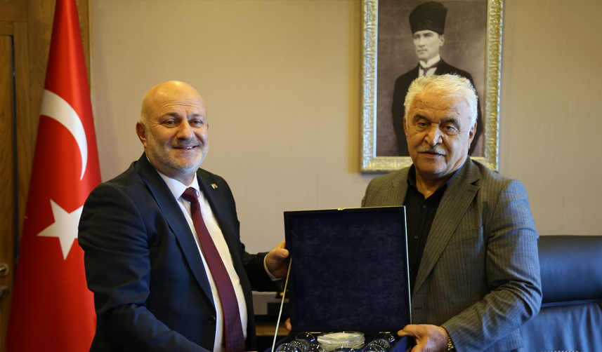 Başkan-Kaya-Avrasya-Üniversitesi'nde-öğrencilerle-buluştu2