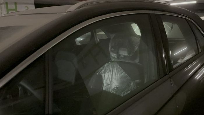 Caminin otoparkında ortaya çıktılar! Stokçular iddiası