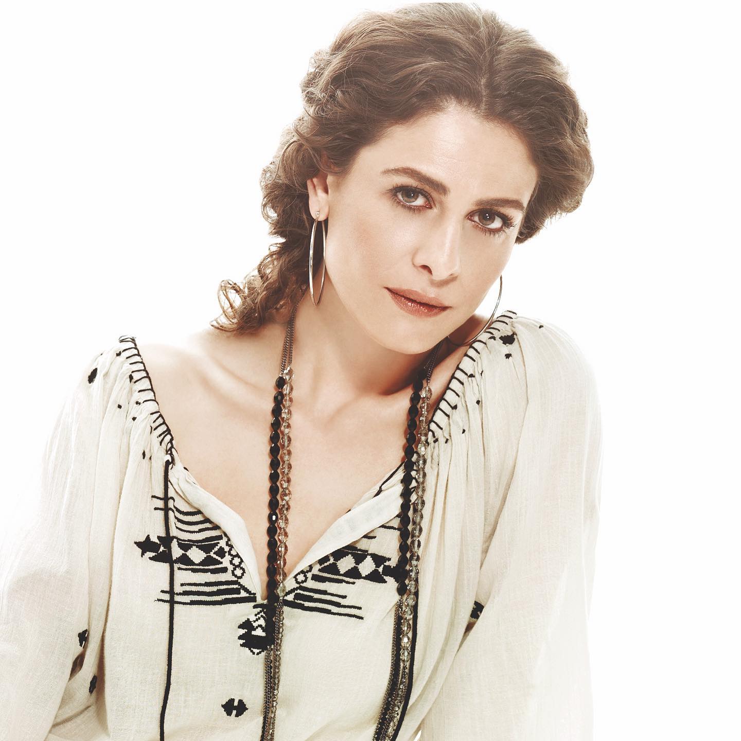 Aşkı Memnu’nun Matmazel’i Ebru Özkan kimdir? Ebru Özkan kaç yaşındadır, nerelidir?