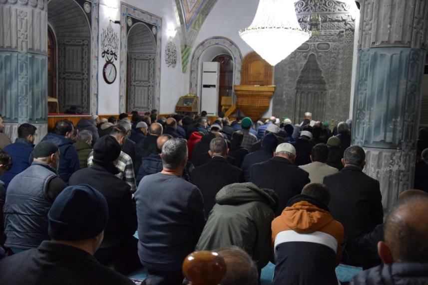 İsveç’te Kuran yakılmasına Trabzon’dan tepki