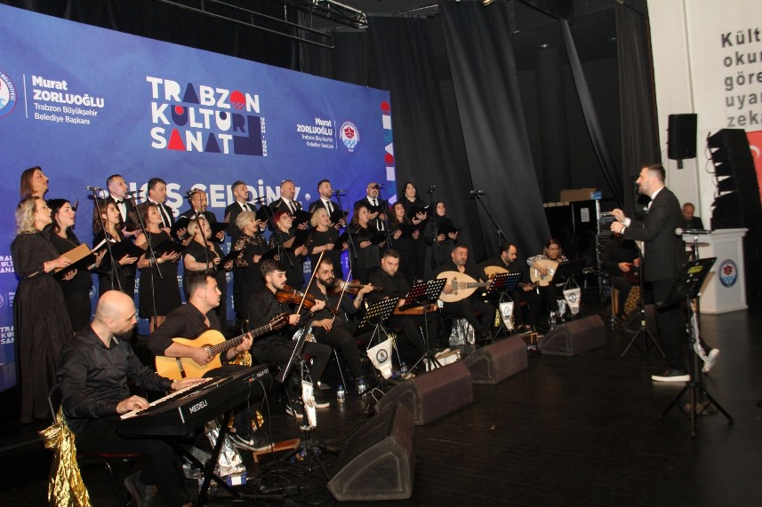 Trabzon'da KA-FEM Derneği gönül telini titretti