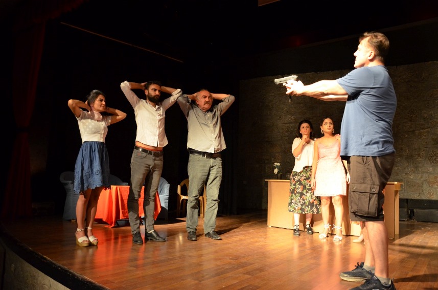 Trabzon'da Kızıl Martı ‘perde’ dedi