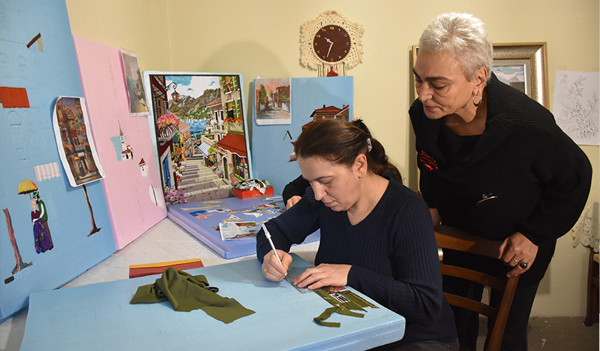 Kumaş-tablo-sanatında-Trabzon'da-usta-öğretici-oldu