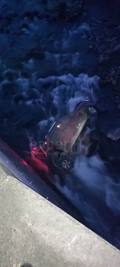 Trabzon’da araç dereye uçtu! 4 yaralı