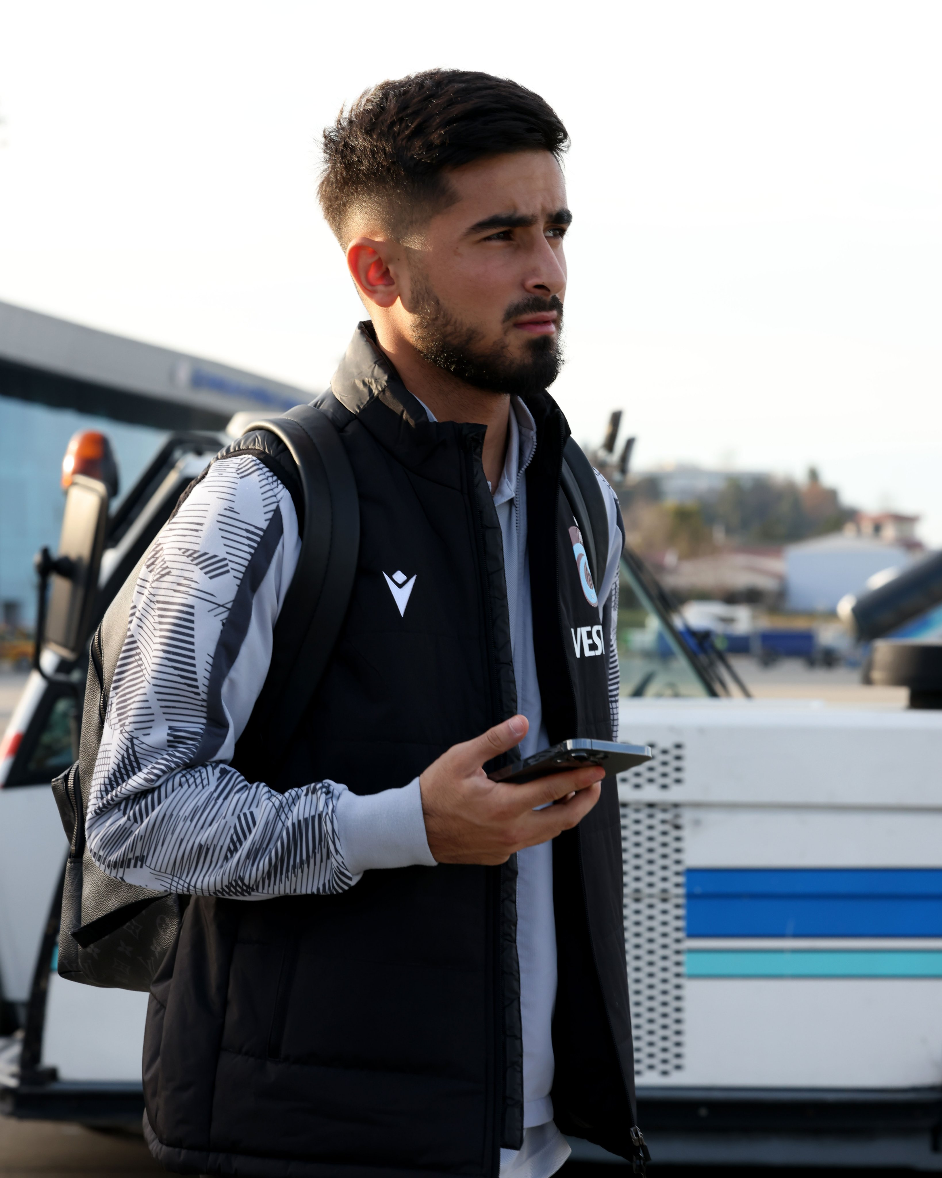 Trabzonspor kupa maçı için İstanbul’a gitti