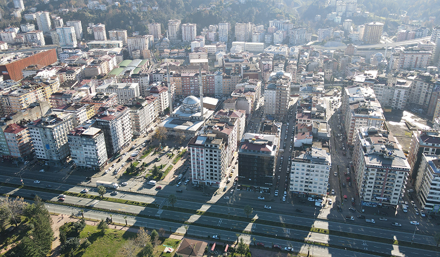 Rize'de-tehdit-altındaki-caminin-güçlendirilmesine-‘Ticarethane’-engeli