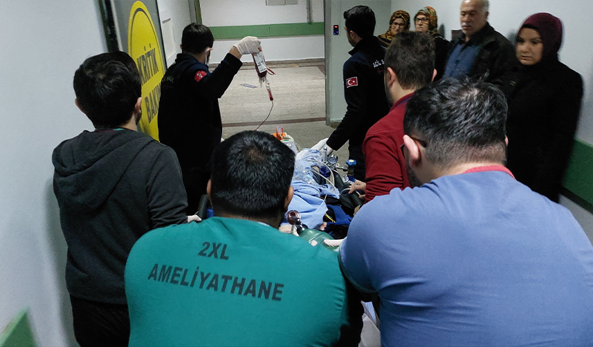 Samsun'da-motoru-devrilen-lise-öğrencisinde-araç-çarptı