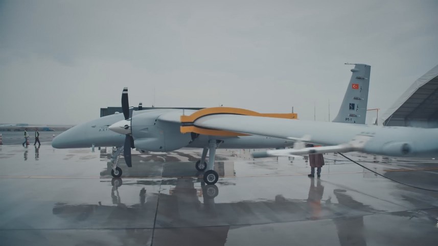 Selçuk Bayraktar'ın ilk uçuş hikayesini Trabzonlu pilot anlattı!