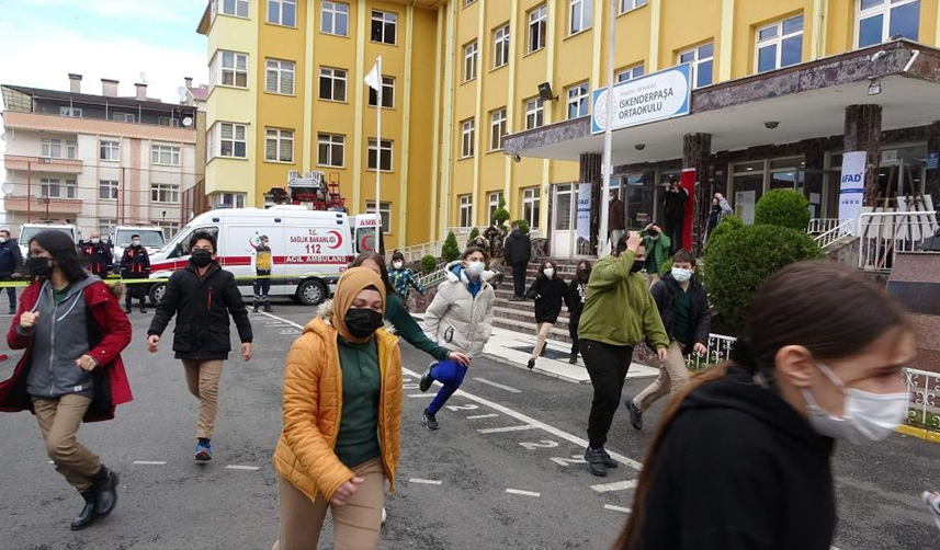 Trabzon'da 'deprem anı ve tahliye' tatbikatlarına yoğun katılım