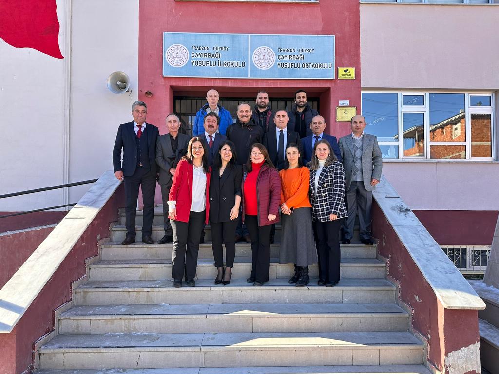 TRT Trabzon Radyosu ilkokuldan yayın yaptı