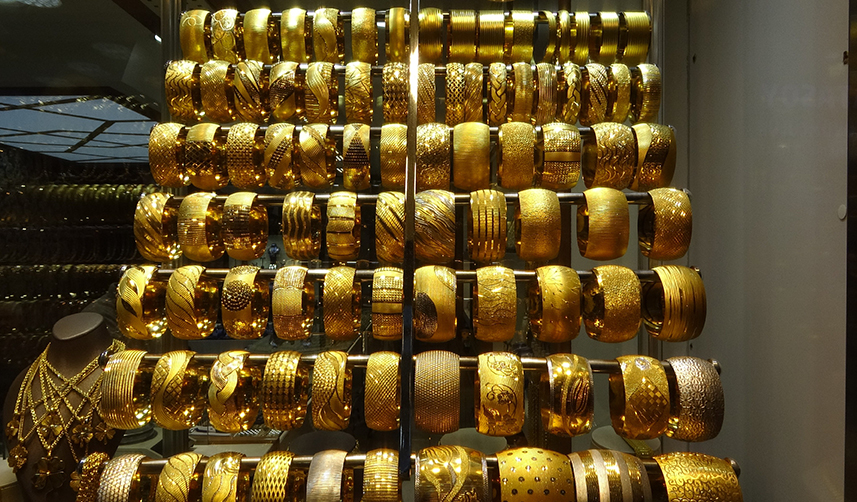 Yeni yılda artan altın fiyatları yatırımcısını sevindirdi