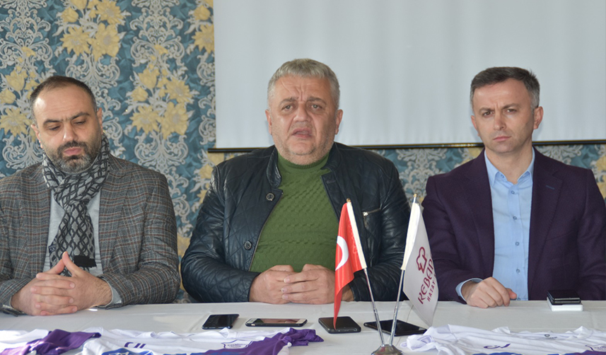 Yomraspor-yeni-transferleriyle-basının-karşısına-çıktı