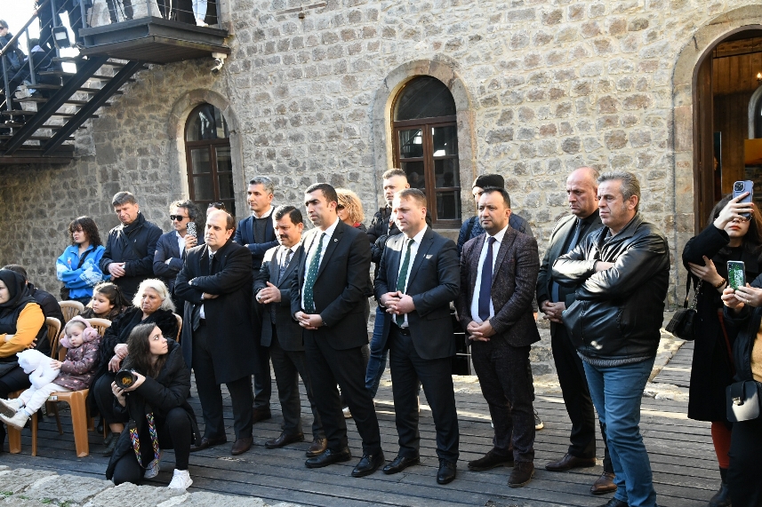 Trabzon’da Zifin Çiçekleri Kızlar Manastırı’nda