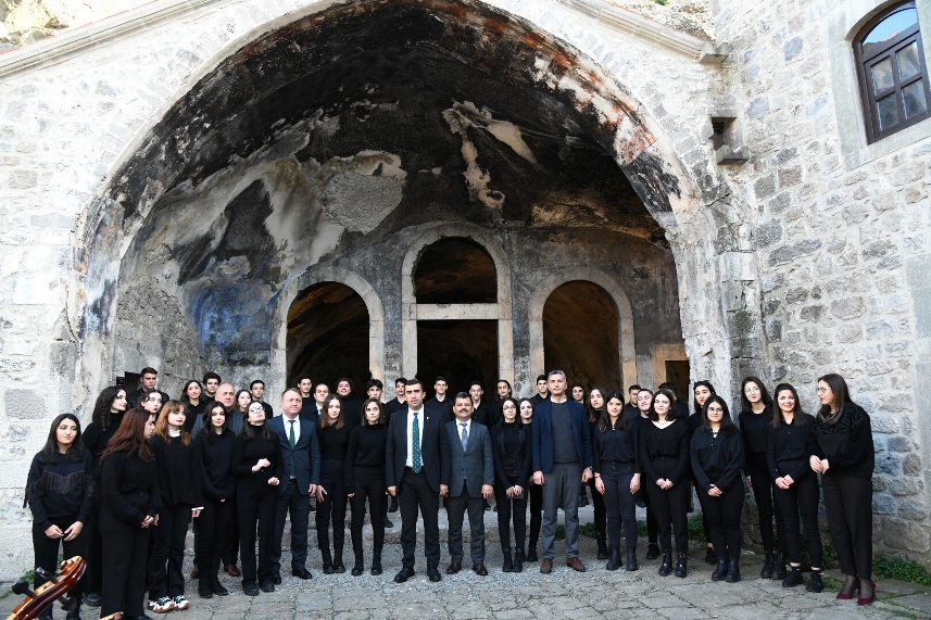 Trabzon’da Zifin Çiçekleri Kızlar Manastırı’nda