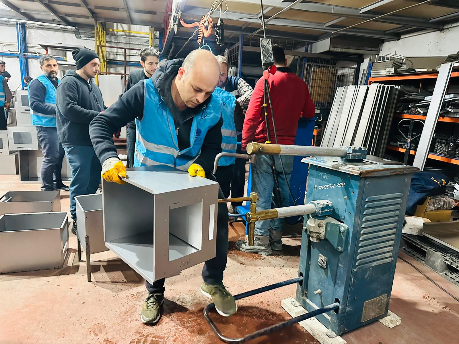 Trabzon'da üretilen 600 soba depremzedeleri ısıtacak! 