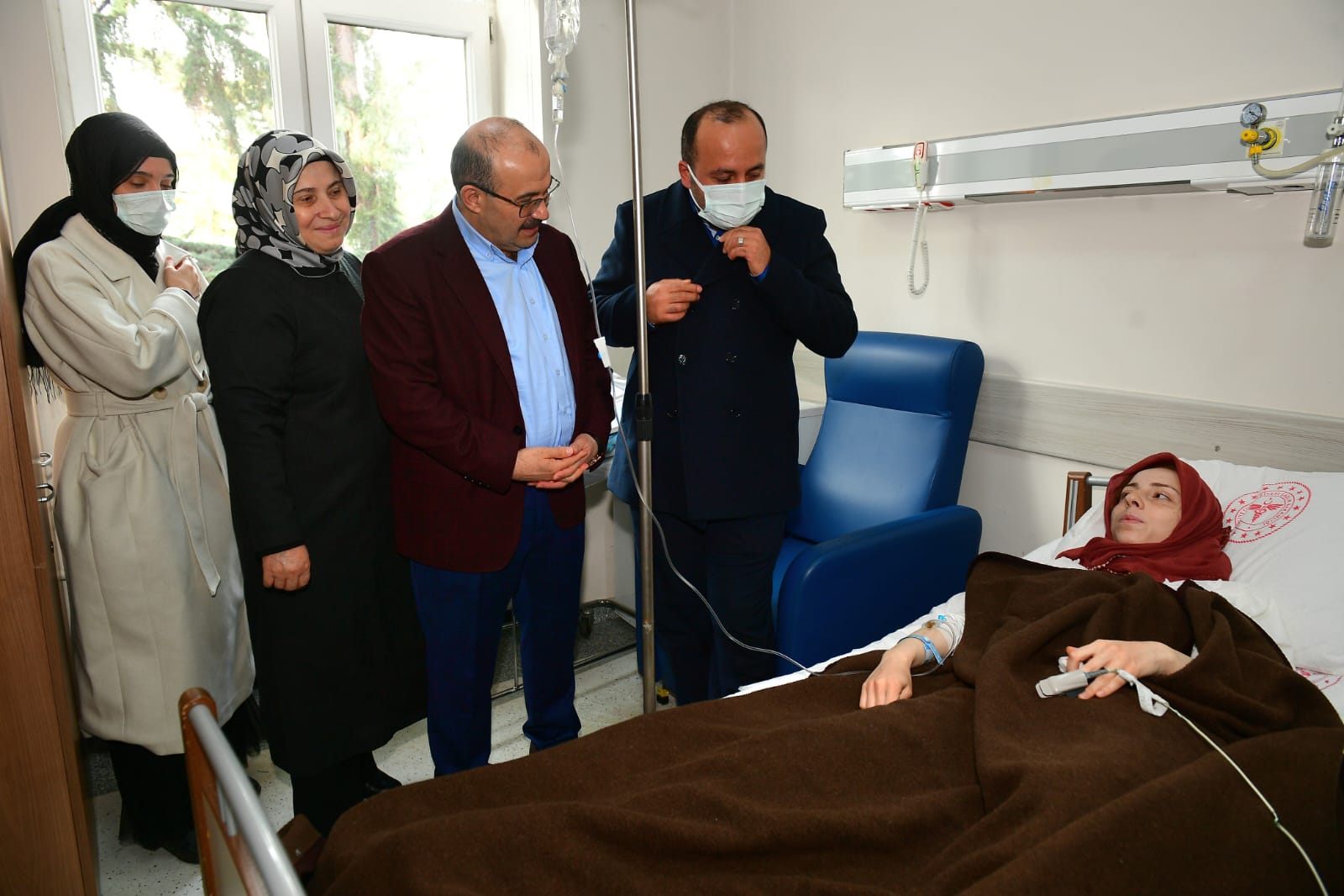 Depremzede iki ailenin bebekleri gözlerini Trabzon'da açtı