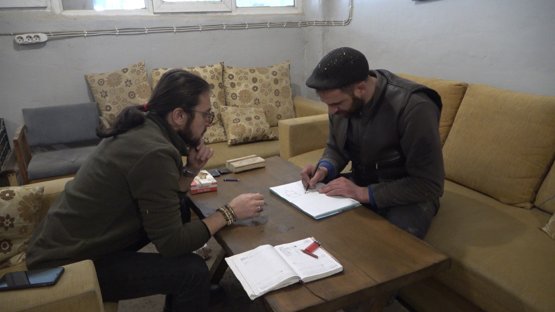 Gümüşhane'de depremzedeler için ahşap prefabrik ev üreten yardımseverler destek bekliyor