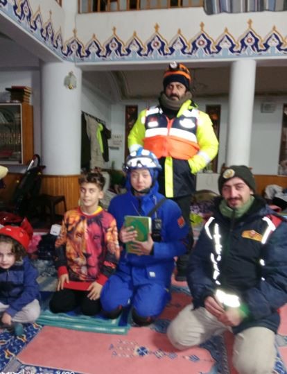 Çinli arama kurtarma personeli Müslüman oldu