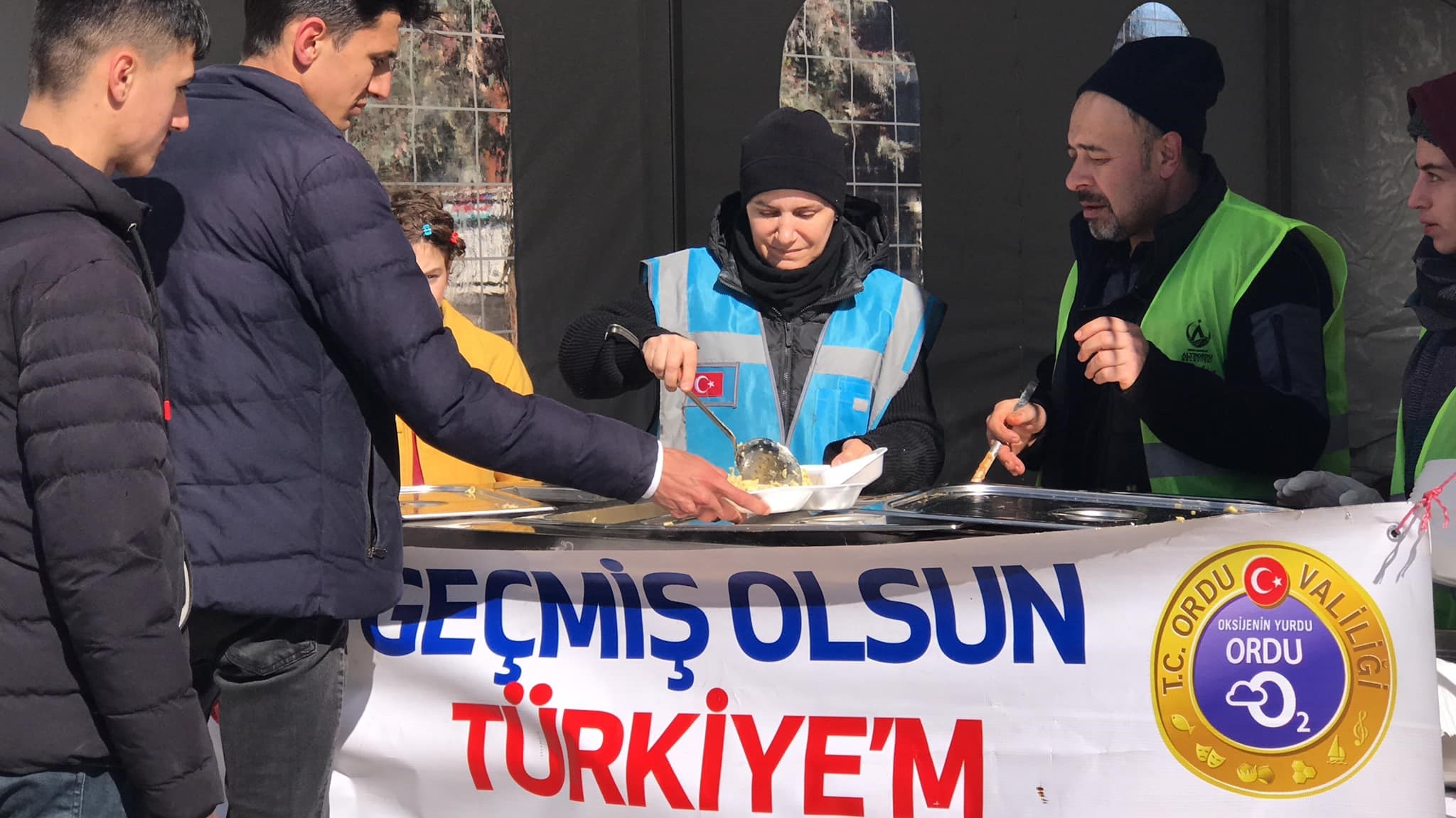 Ordu'dan deprem bölgesinde 24 saat sıcak yemek ikramı
