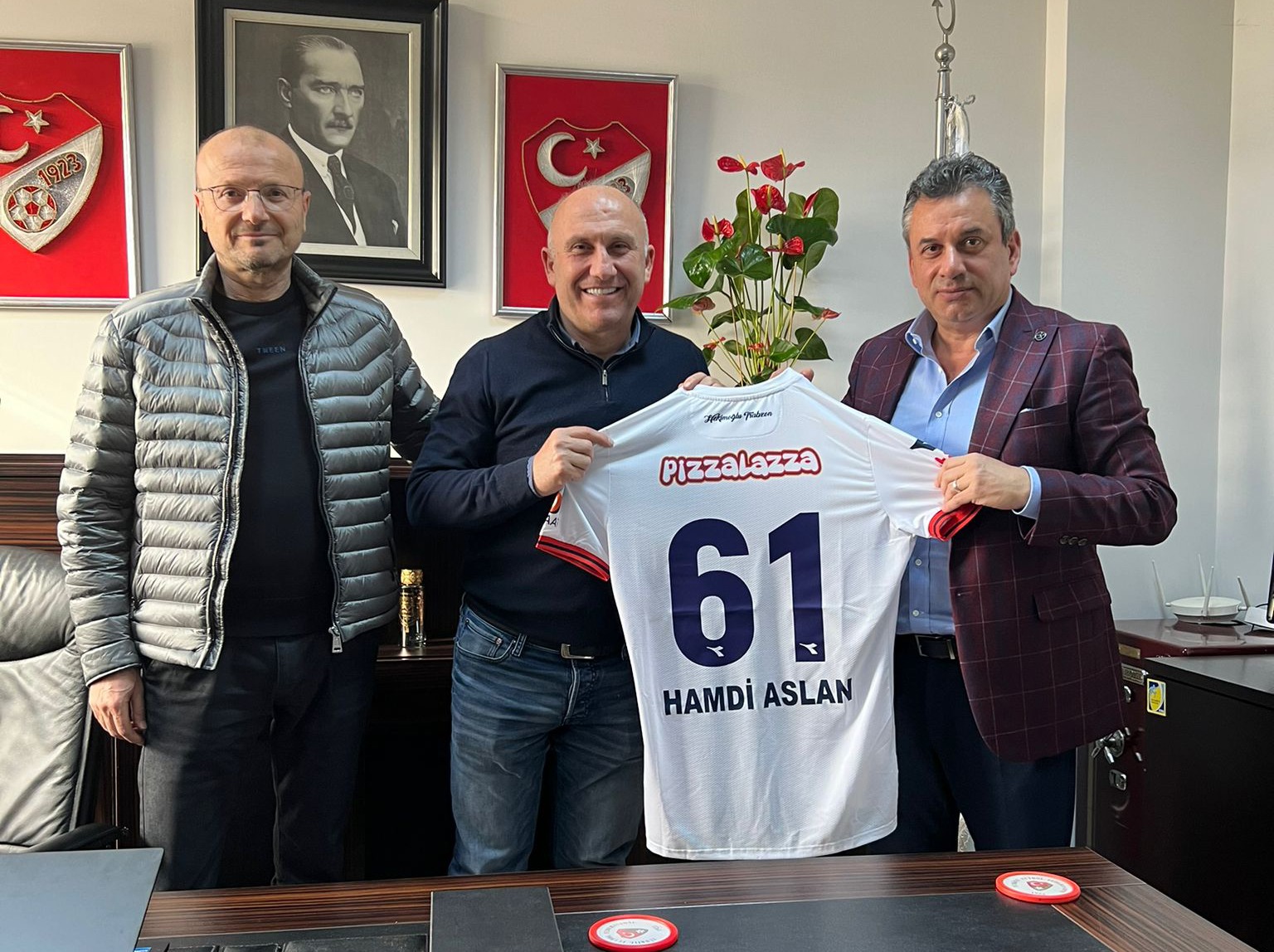 Celil Hekimoğlu’ndan Hamdi Aslan’a hayırlı olsun ziyareti