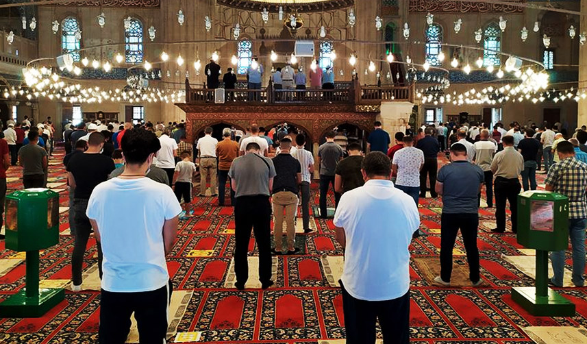 Cuma Namazı nasıl kılınır? Kaç rekat? Afet bölgelerinde Cuma namazı!