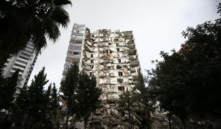 Cumhurbaşkanı-Yardımcısı-Fuat-Oktay-acı-haberi-verdi!-Hayatını-kaybedenlerin-sayısı-giderek-artıyor2