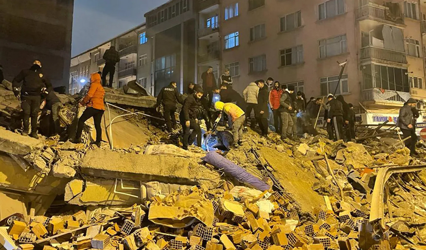 "Anılarımızı beton yığınlarının arasına bırakıp Trabzon'a geldik"