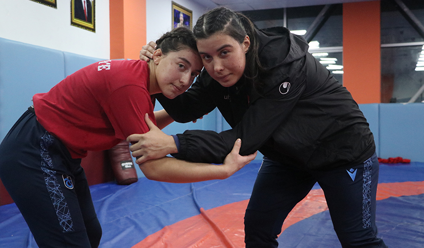 Depremin ardından Trabzon'a gelen milli sporcu kardeşler turnuvalara hazırlanıyor