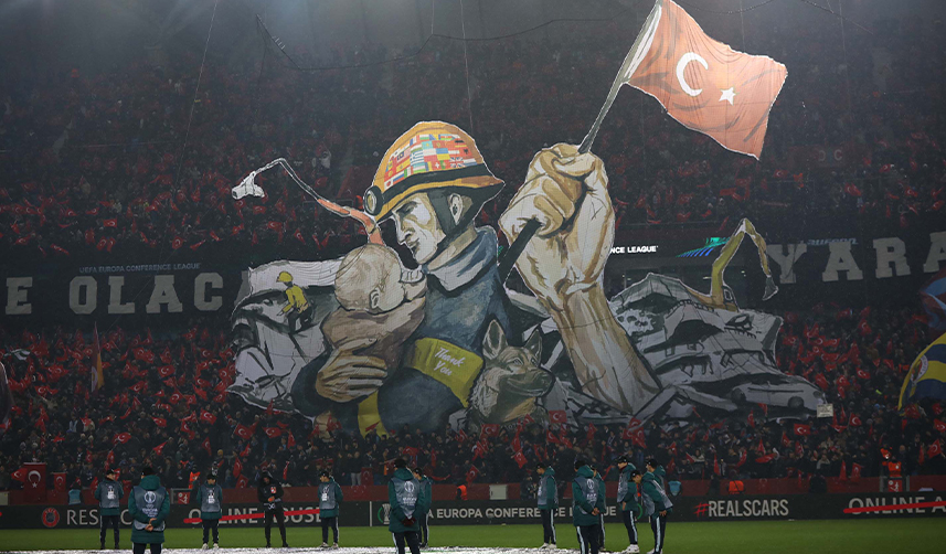 Dünyanın-konuştuğu-koreografinin-mimarları-anlattı!-Bayrakları-unutmamız-kasıtlı-değildi