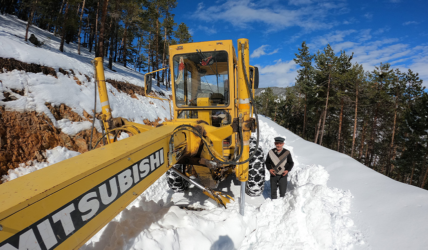 Gümüşhane’de-karla-mücadele-çalışmaları-sürüyor