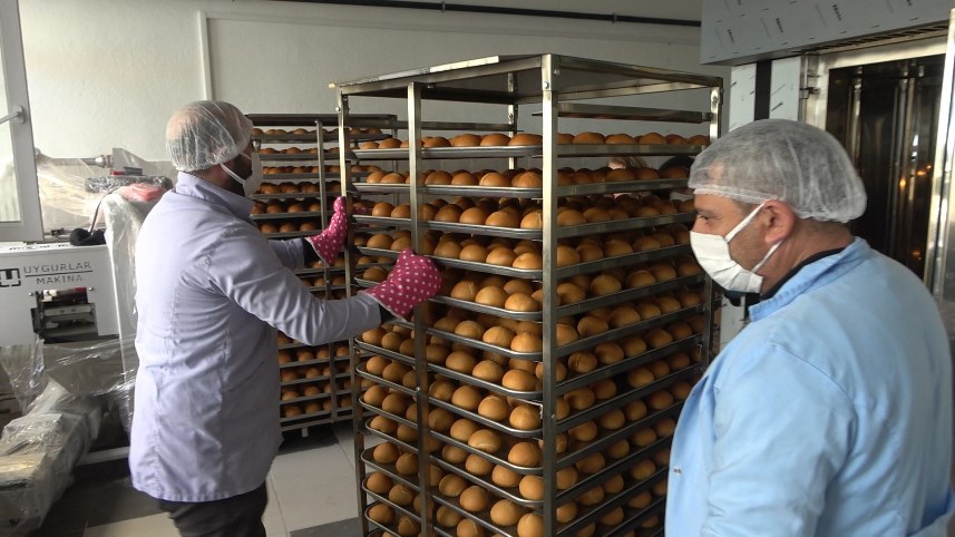 Gümüşhane'de okullar depremzedeler için ekmek üretim merkezi oldu!