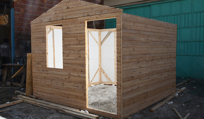 Gümüşhane'den depremzedelere ahşap ev