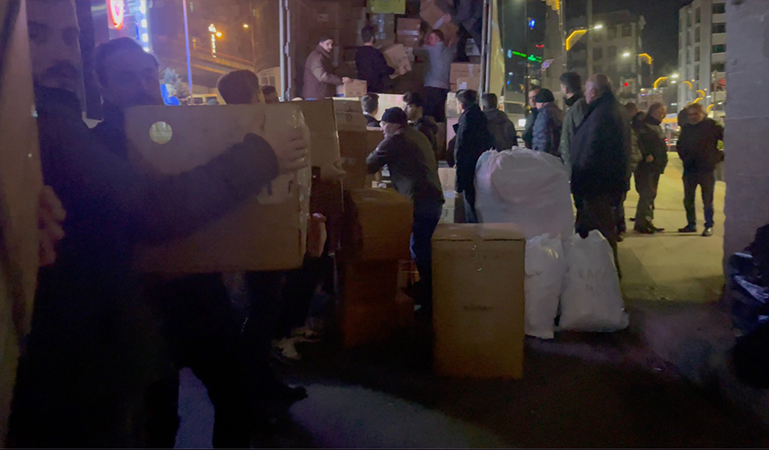 İYİ Parti Trabzon'un depremzedelere yardımı sürüyor "Yaralarını sarmak için uğraşıyoruz"