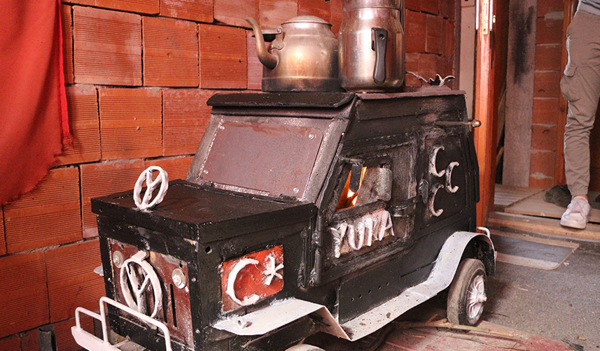 Kıskançlığında-böylesi!-Arkadaşları-hava-atınca-bakın-ne-yaptı