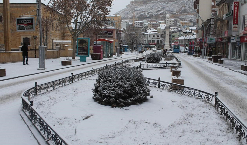 Meteoroloji'den-kar-yağışı-uyarısı!-Doğu-Karadeniz'in-yükseklerinde-bekleniyor