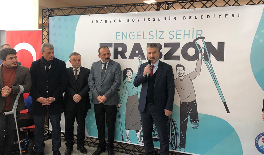 Paris'ten-Trabzon'a-uzanan-yardım-eli!-Akülü-araçlar-törenle-teslim-edildi