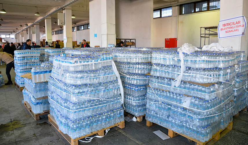 Trabzon, depremzedeler için tek yürek