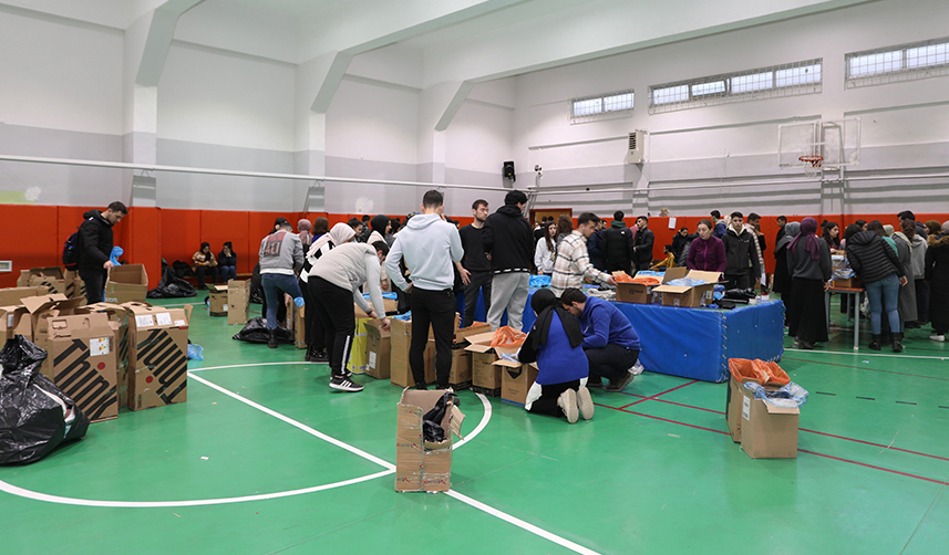 Trabzon Üniversitesi'nin yardımları deprem bölgesine ulaştırıldı
