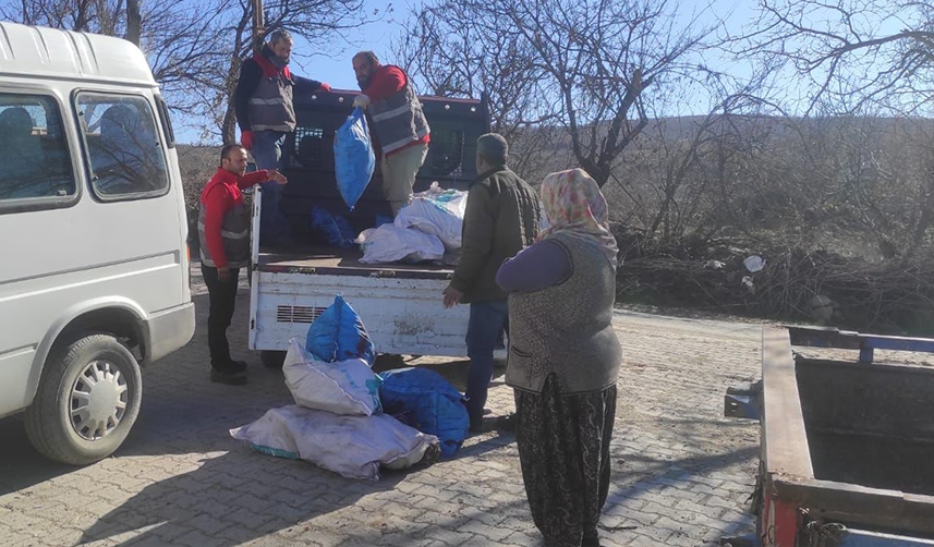 Trabzon ve çevre illerde depremzedelere yardım devam ediyor