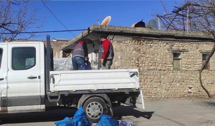 Trabzon ve çevre illerde depremzedelere yardım devam ediyor