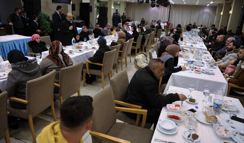 Trabzon’a gelen depremzedelerle KTÜ’de bir araya gelindi