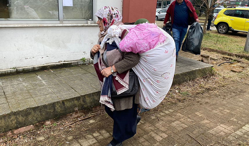 Trabzon'da deprem bölgesi için seferberlik sürüyor