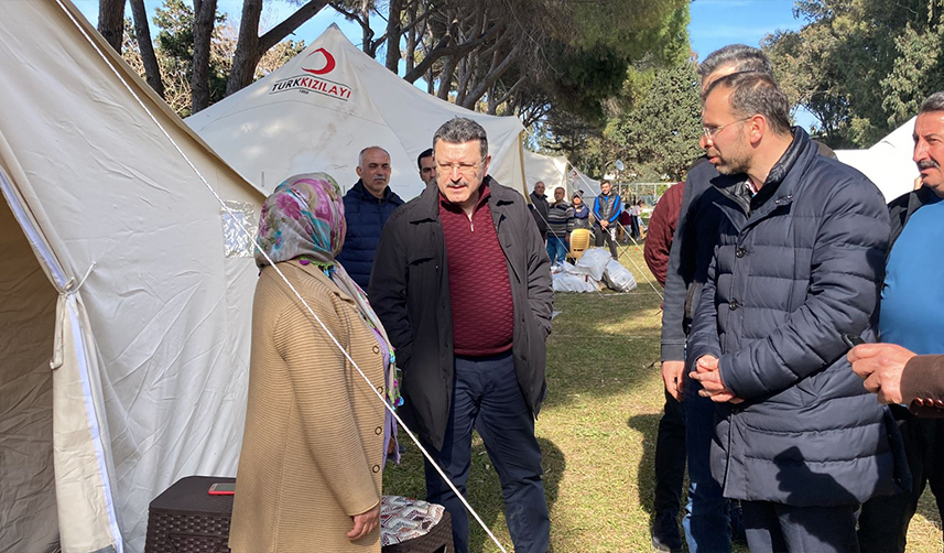 Trabzon'da Ortahisar Belediyesi'nden deprem bölgesine çadır yardımı