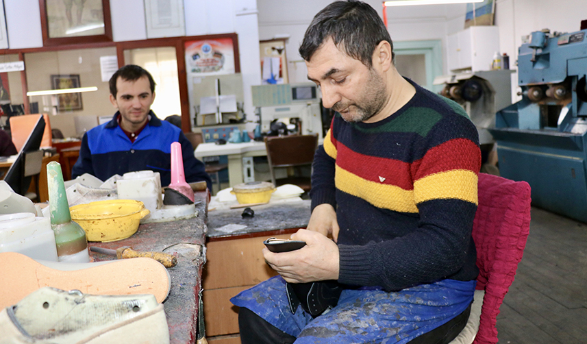 Trabzon'da üretilen kışlık ürünler deprem bölgesine gönderiliyor