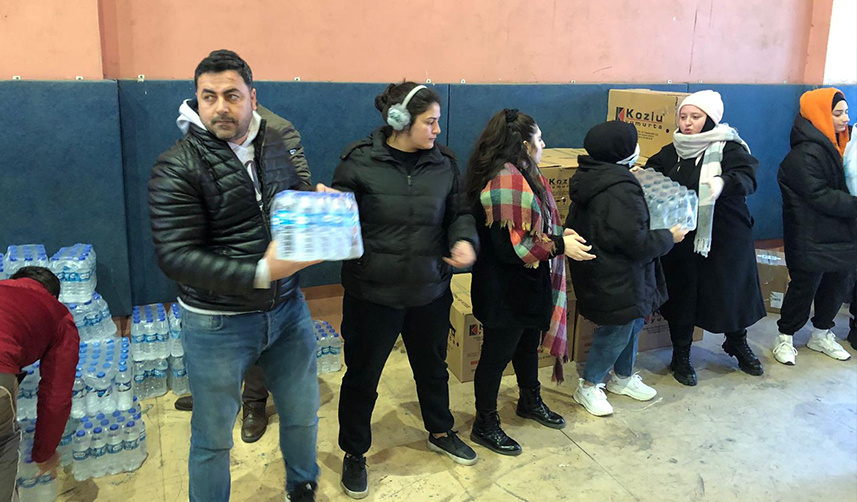 Trabzon’dan deprem bölgesine her gün ekmek! Üretim başladı, yardım yola çıktı