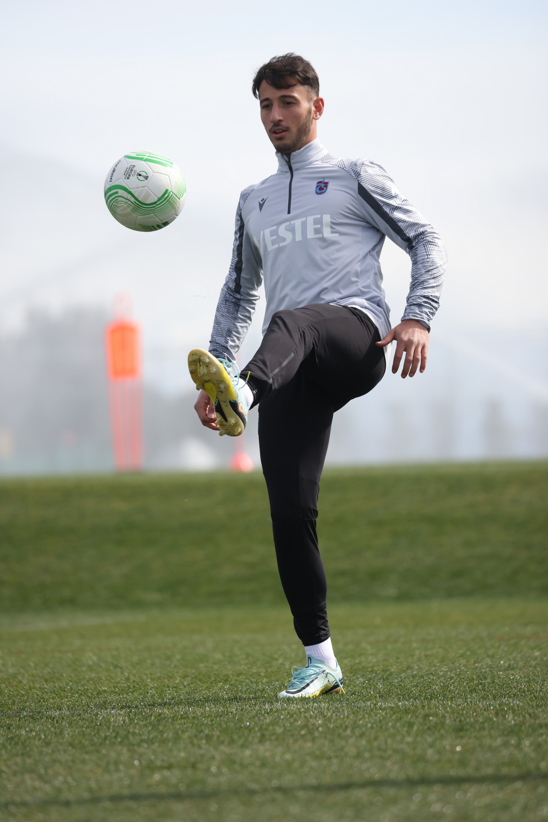 TRABZONSPOR, BASEL MAÇI HAZIRLIKLARINI SÜRDÜRÜYOR