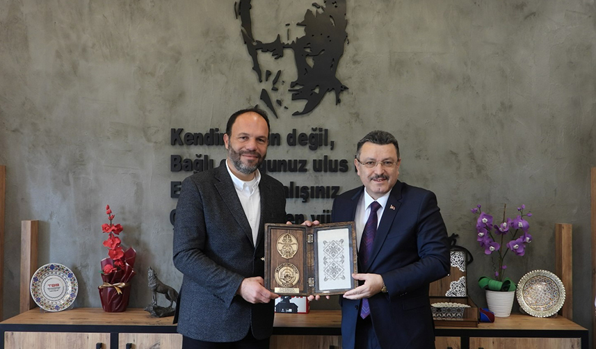 Trabzon'un Ortahisar Belediye Başkanı Genç'ten KKTC çıkarması