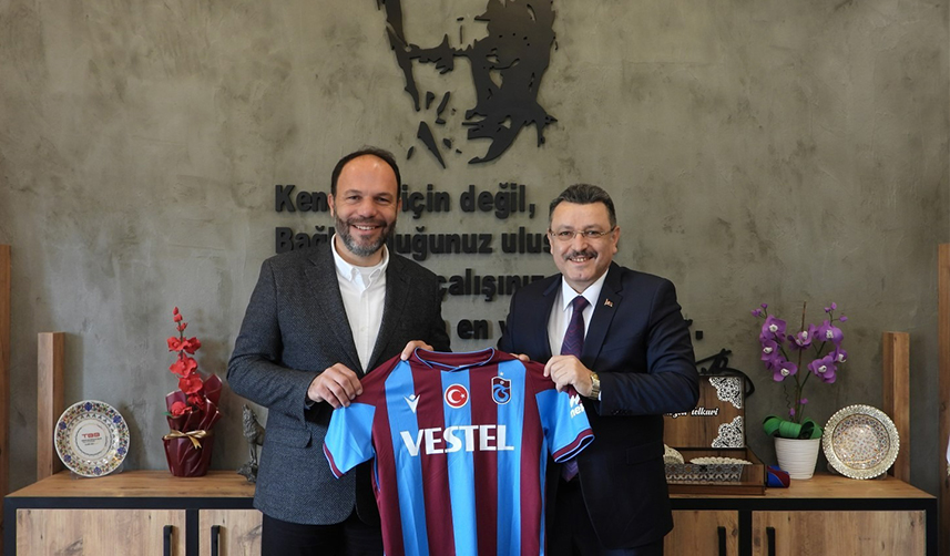 Trabzon'un Ortahisar Belediye Başkanı Genç'ten KKTC çıkarması