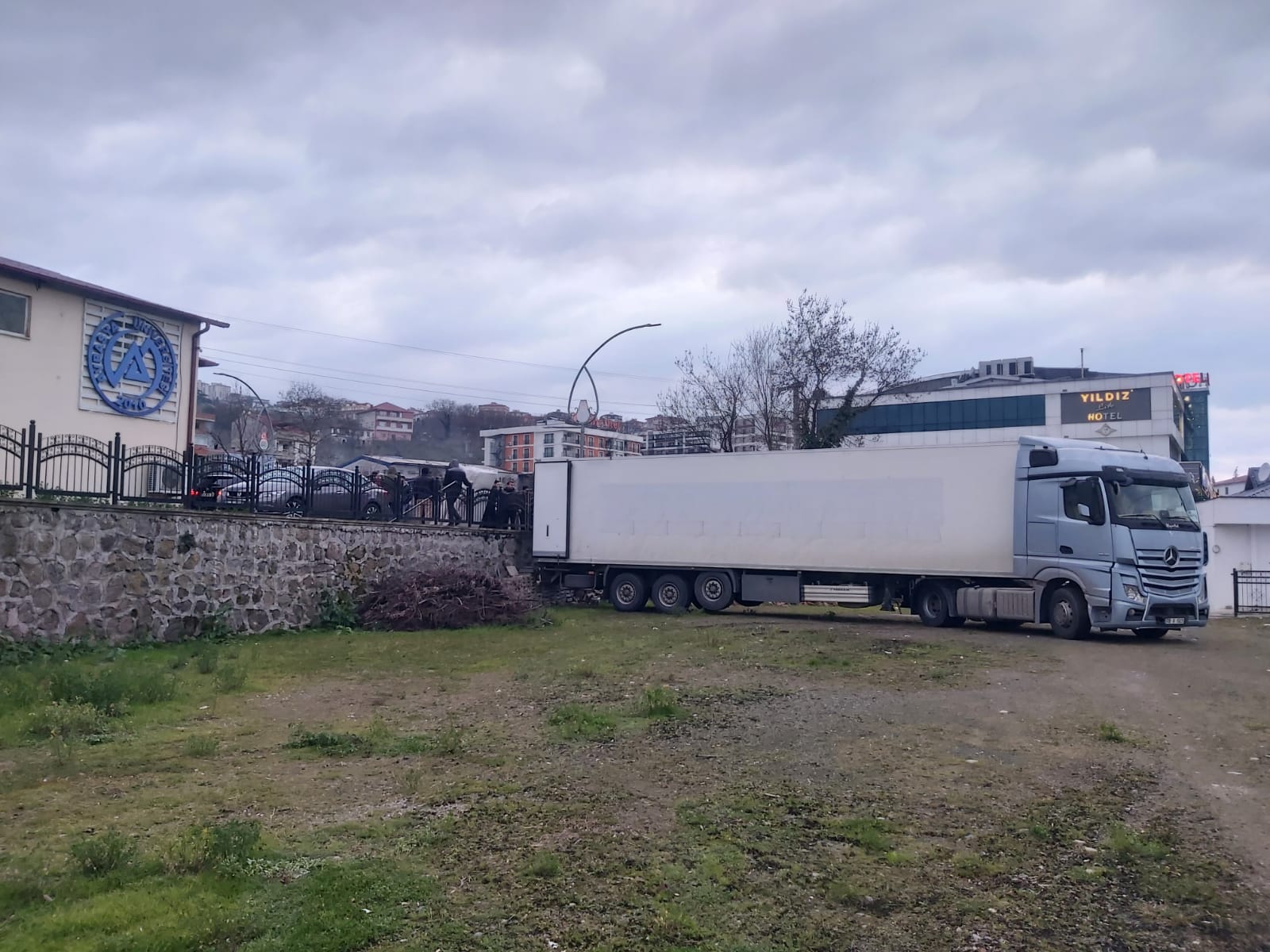 WhatsApp Image 2023-02-09 at 17.45.25